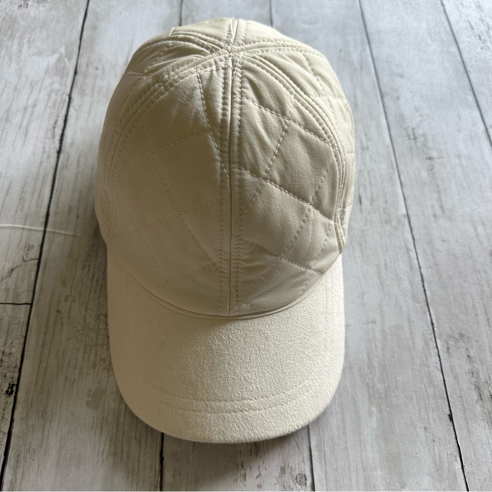 PREOWNED ALPINE IVORY QUILTED UNISEX HAT ADJUSTABLE SIZE